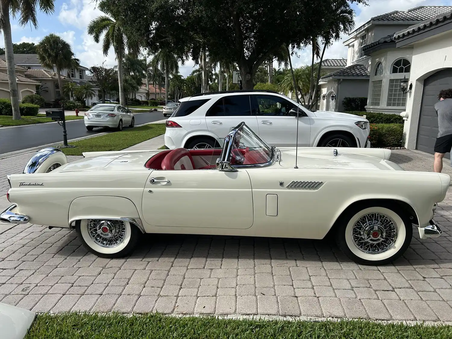 1956 Ford Thunderbird