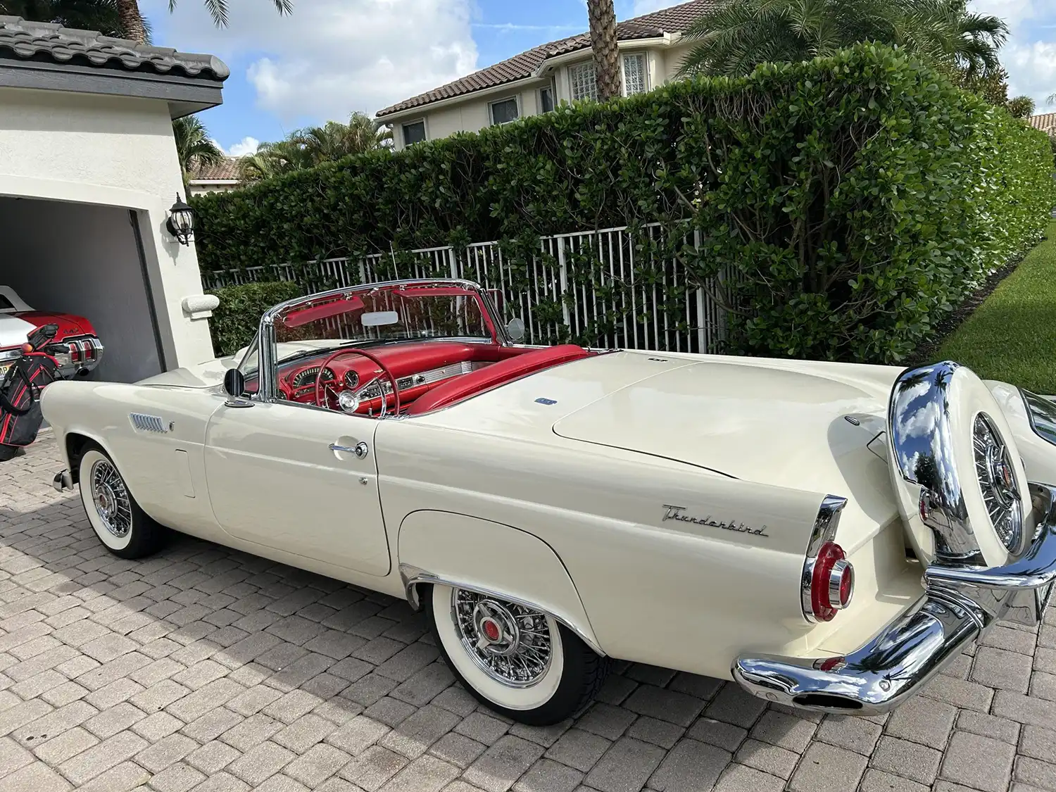 1956 Ford Thunderbird Offers Vintage Style and V8 Power