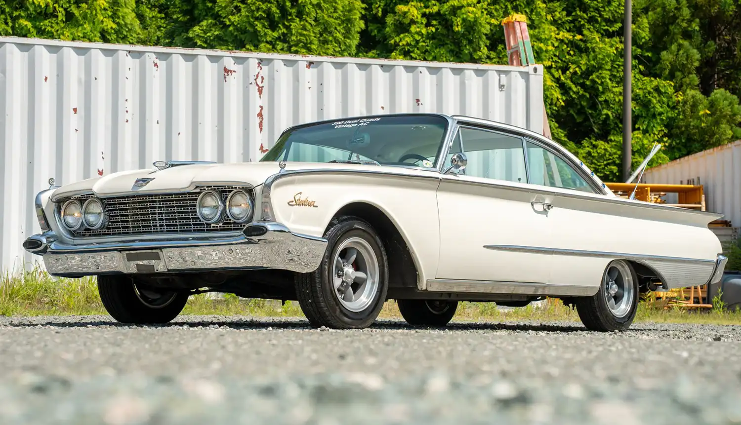 Journey Back in Time with a Remarkable 1960 Ford Galaxie Starliner