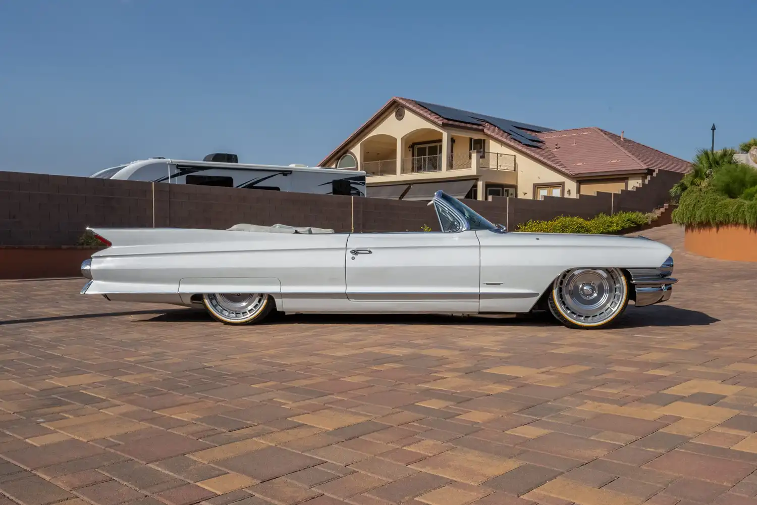 1961 Cadillac Series 62 Convertible