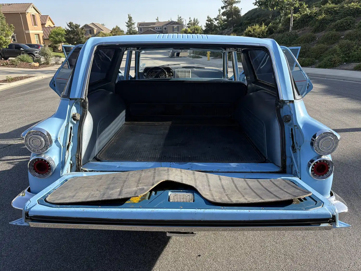1962 Dodge Dart 6-Passenger Wagon