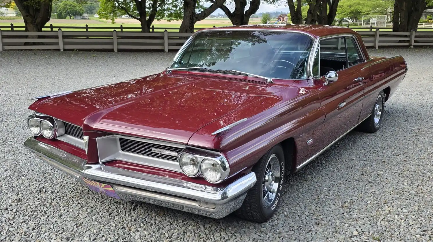 A Tri-Power Beast: 1962 Pontiac Grand Prix 4-Speed Muscle