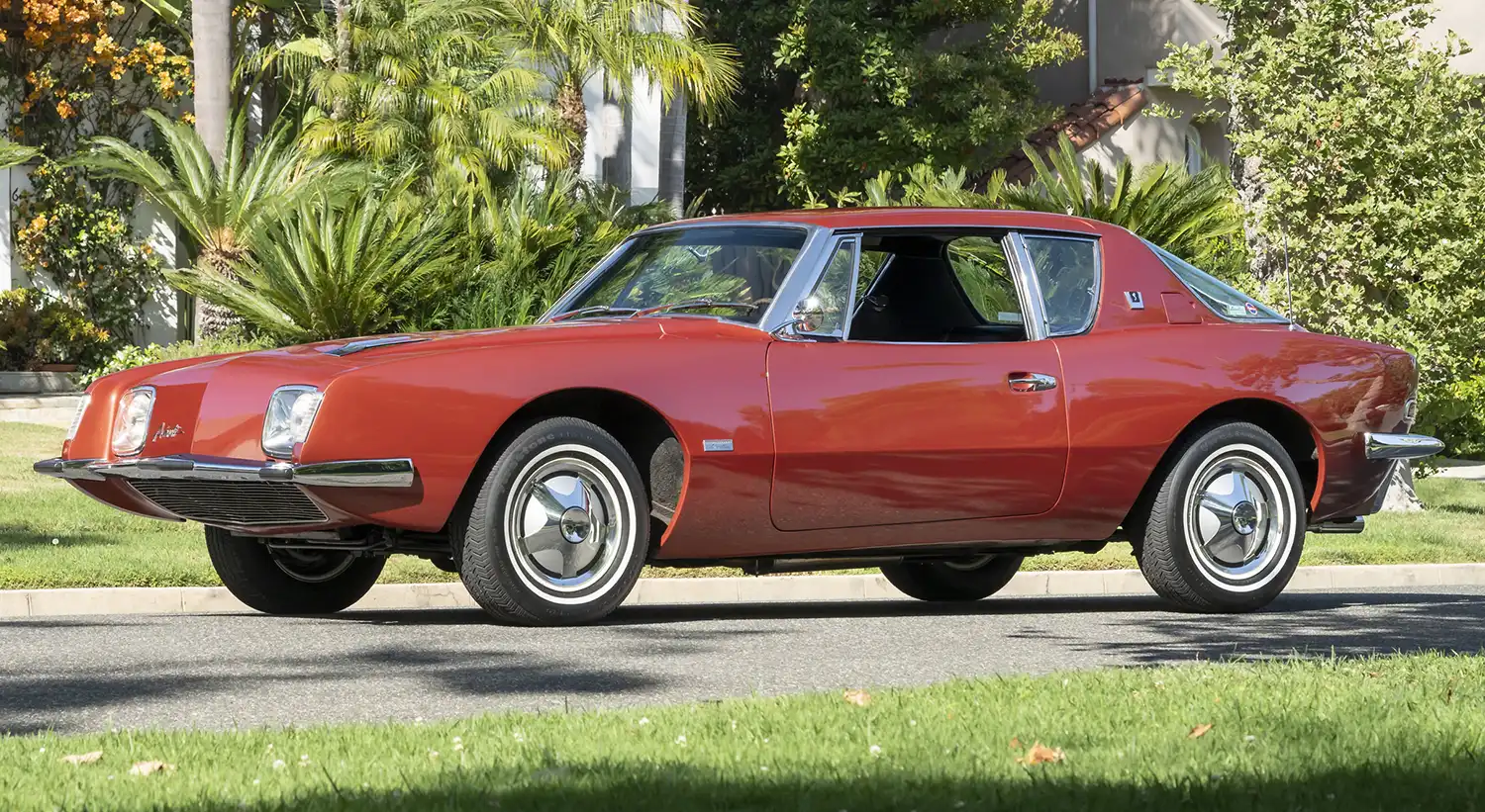 1964 Studebaker Avanti R2