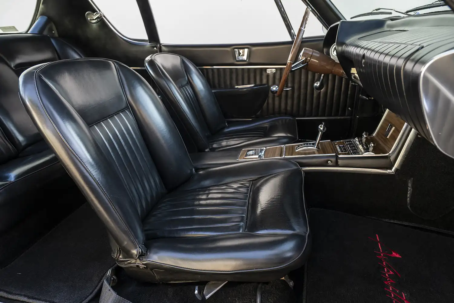 1964 Studebaker Avanti R2