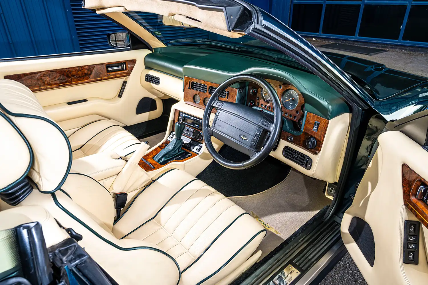 1995 Aston Martin Virage Volante
