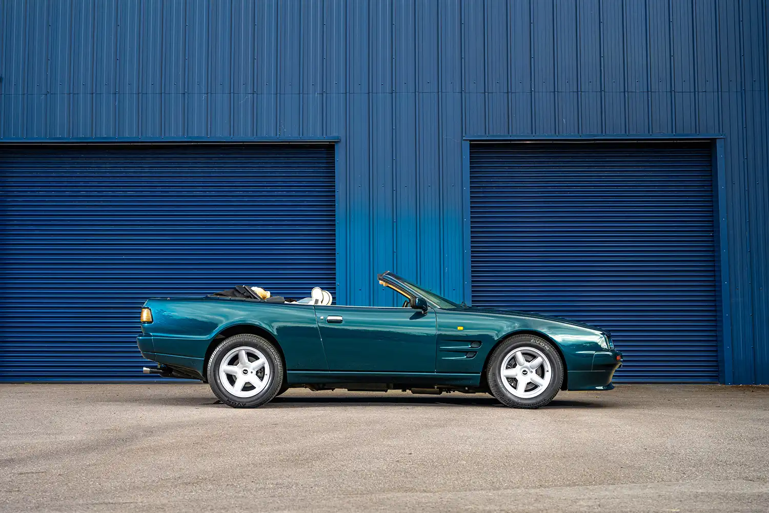 1995 Aston Martin Virage Volante