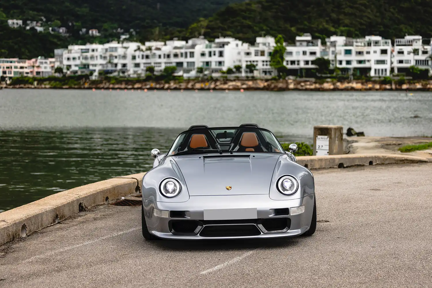 1995 Porsche 911 Speedster by Gunther Werks