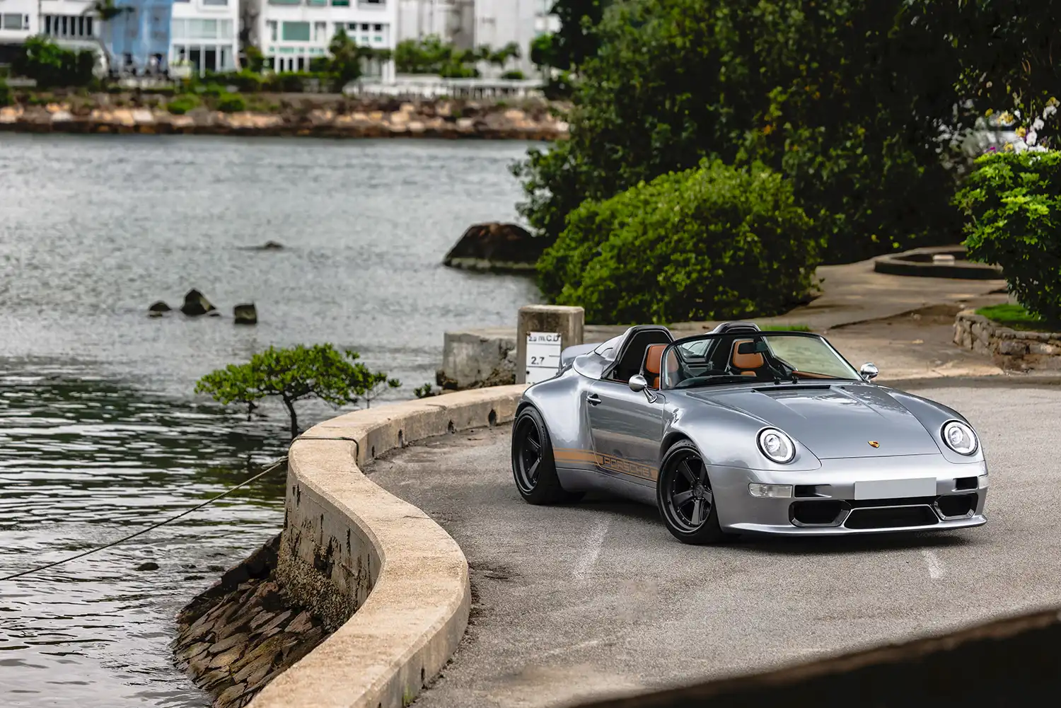 1995 Porsche 911 Speedster by Gunther Werks