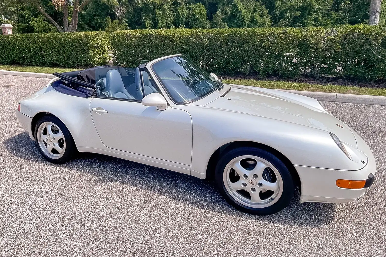 1995 Porsche 911 Carrera Cabriolet