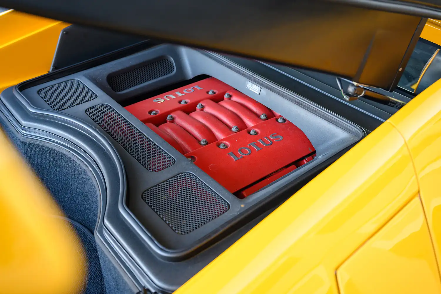 2003 Lotus Esprit V8