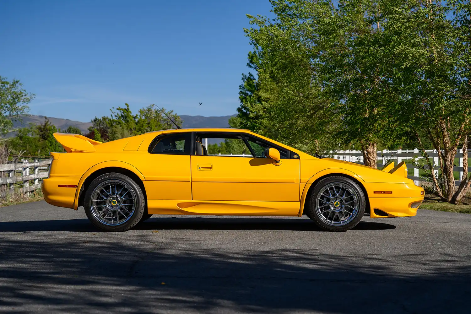 2003 Lotus Esprit V8