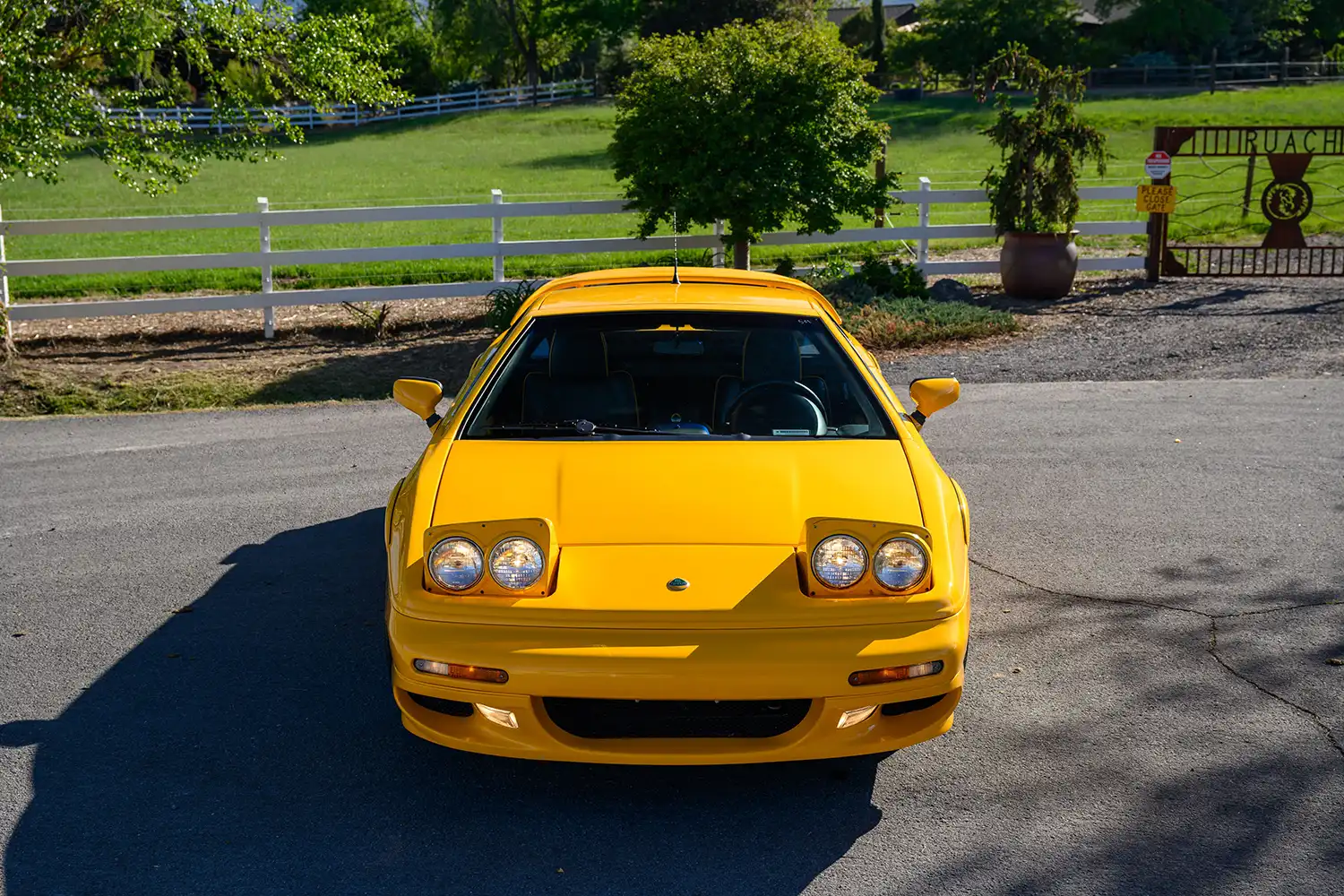2003 Lotus Esprit V8