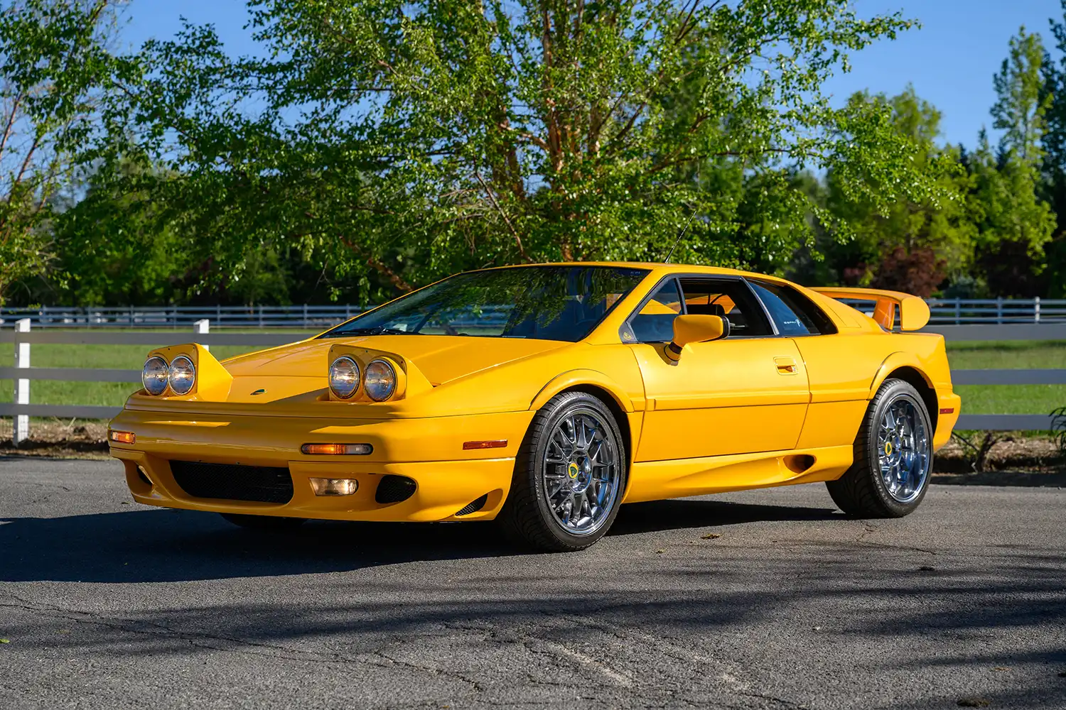 2003 Lotus Esprit V8