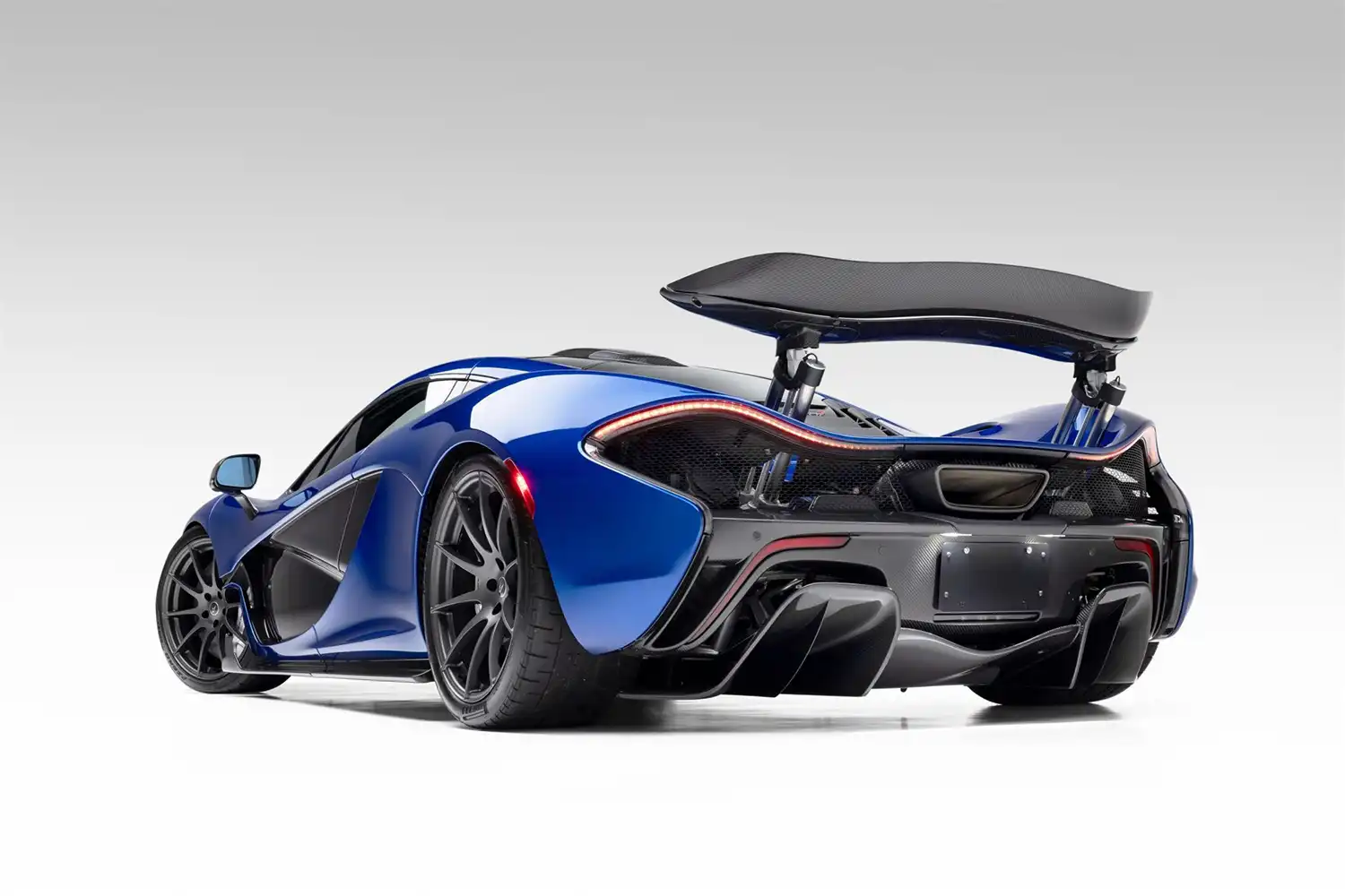 2014 McLaren P1