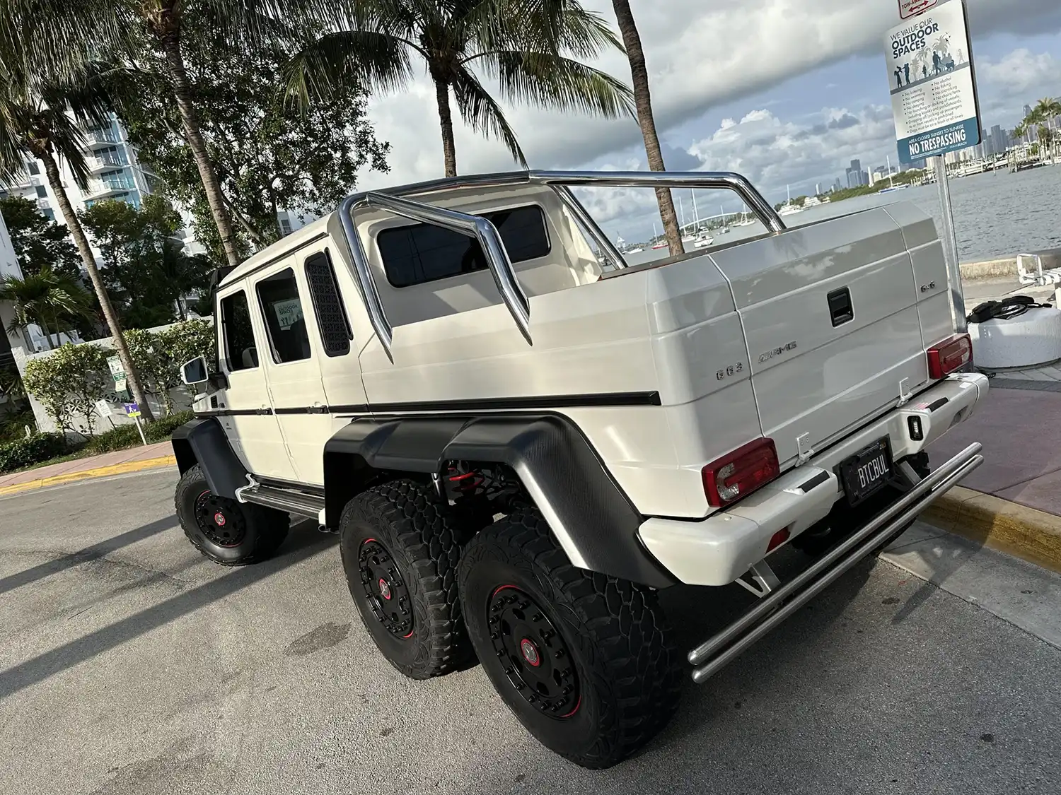 2014 Mercedes-Benz G63 AMG 6x6