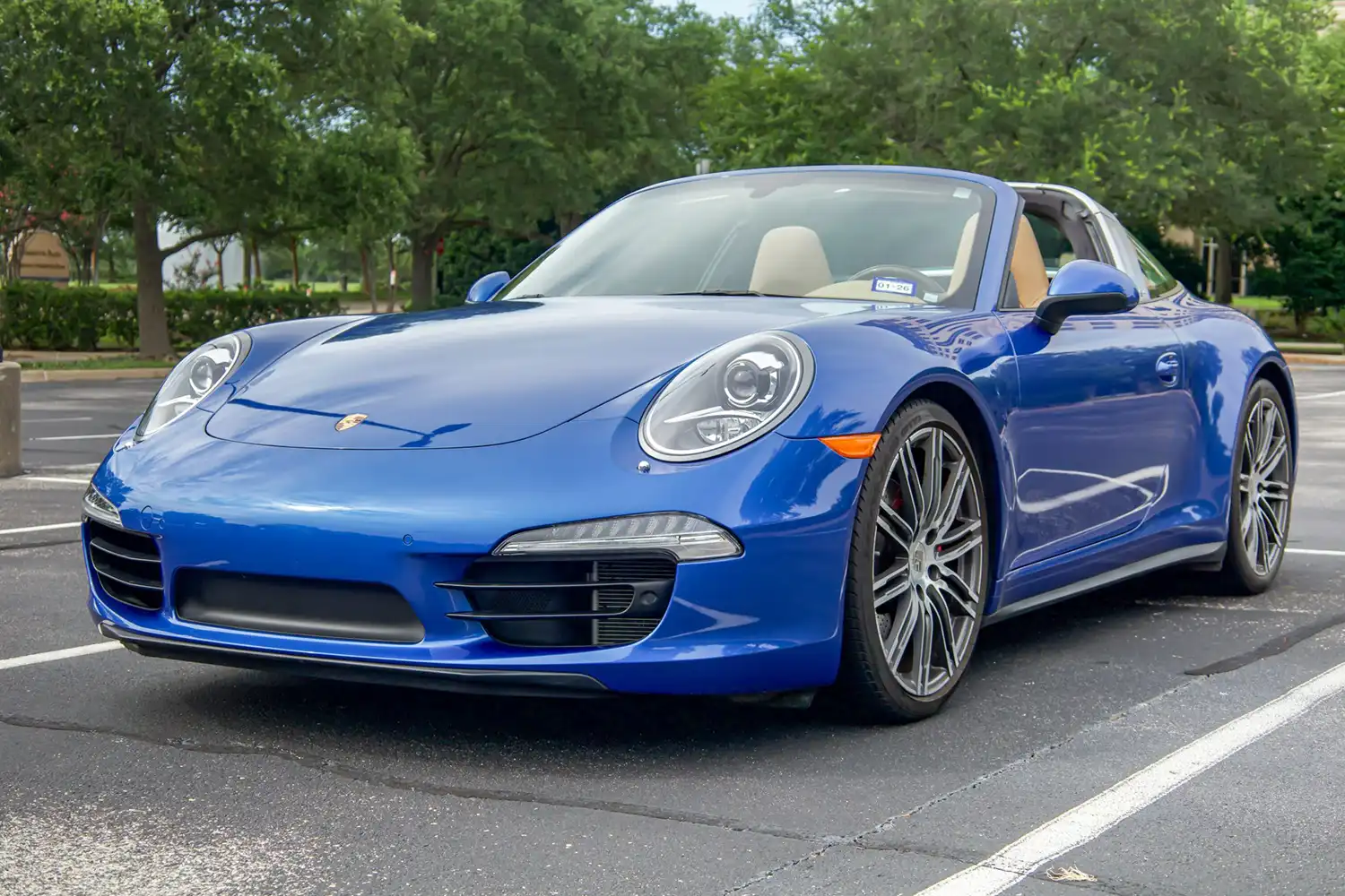Experience Open-Air Bliss with a 2015 Porsche 911 Targa 4S