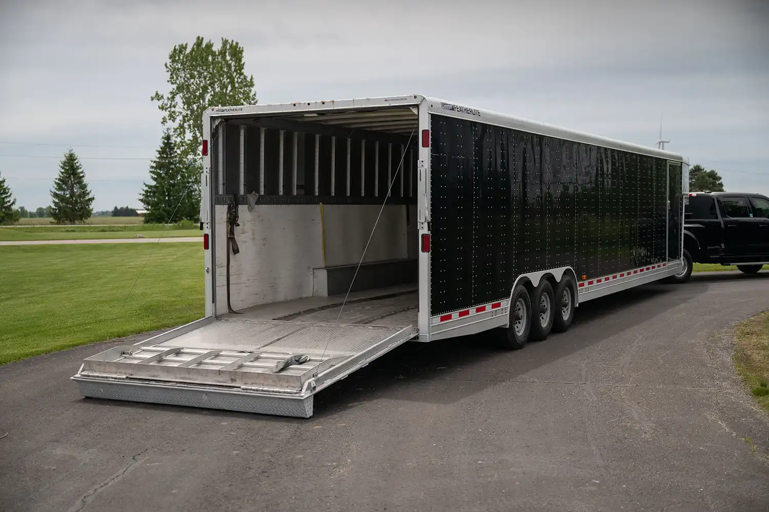 2016 Featherlite 48' Gooseneck Trailer