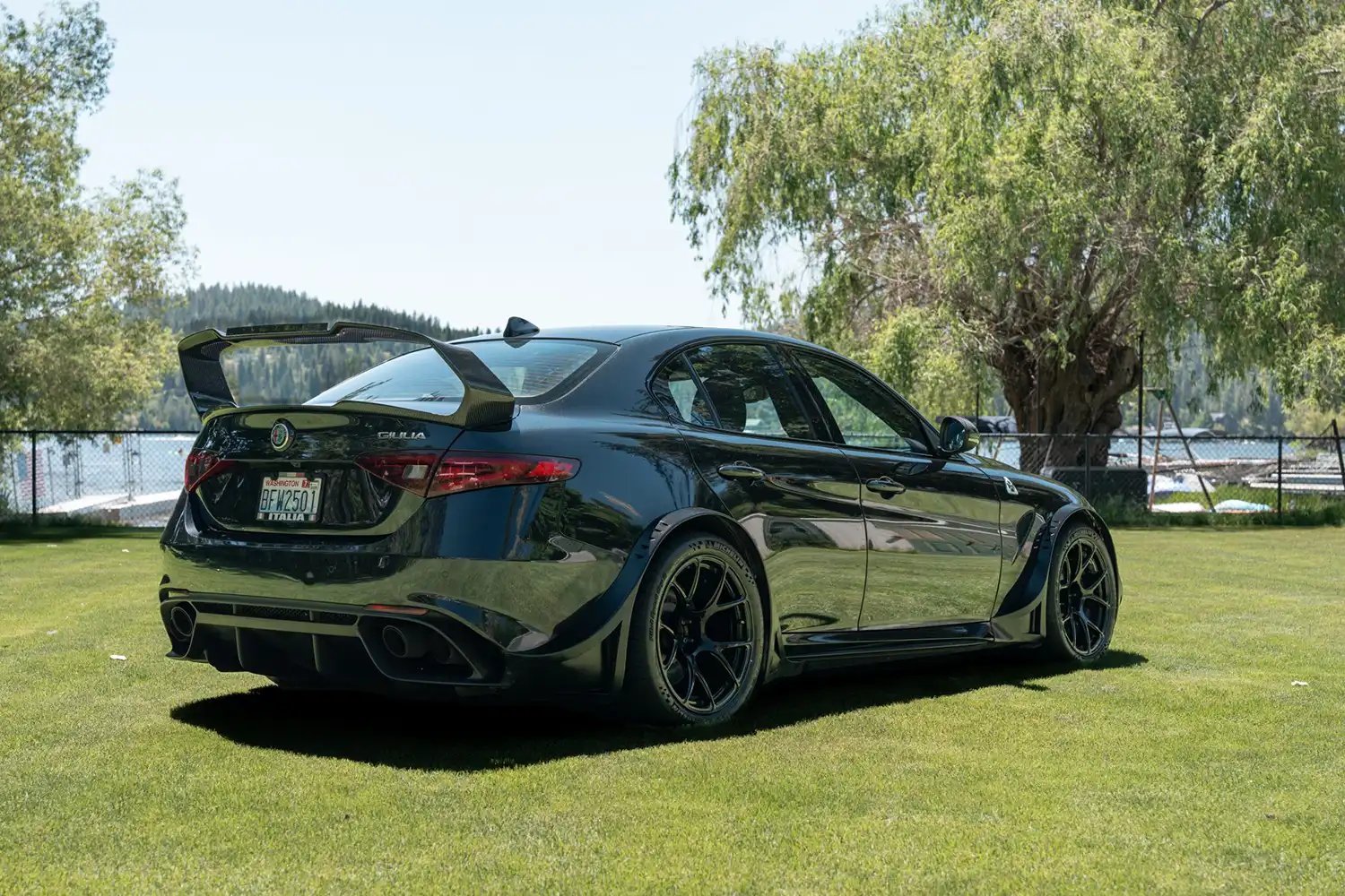 2017 Alfa Romeo Giulia Quadrifoglio