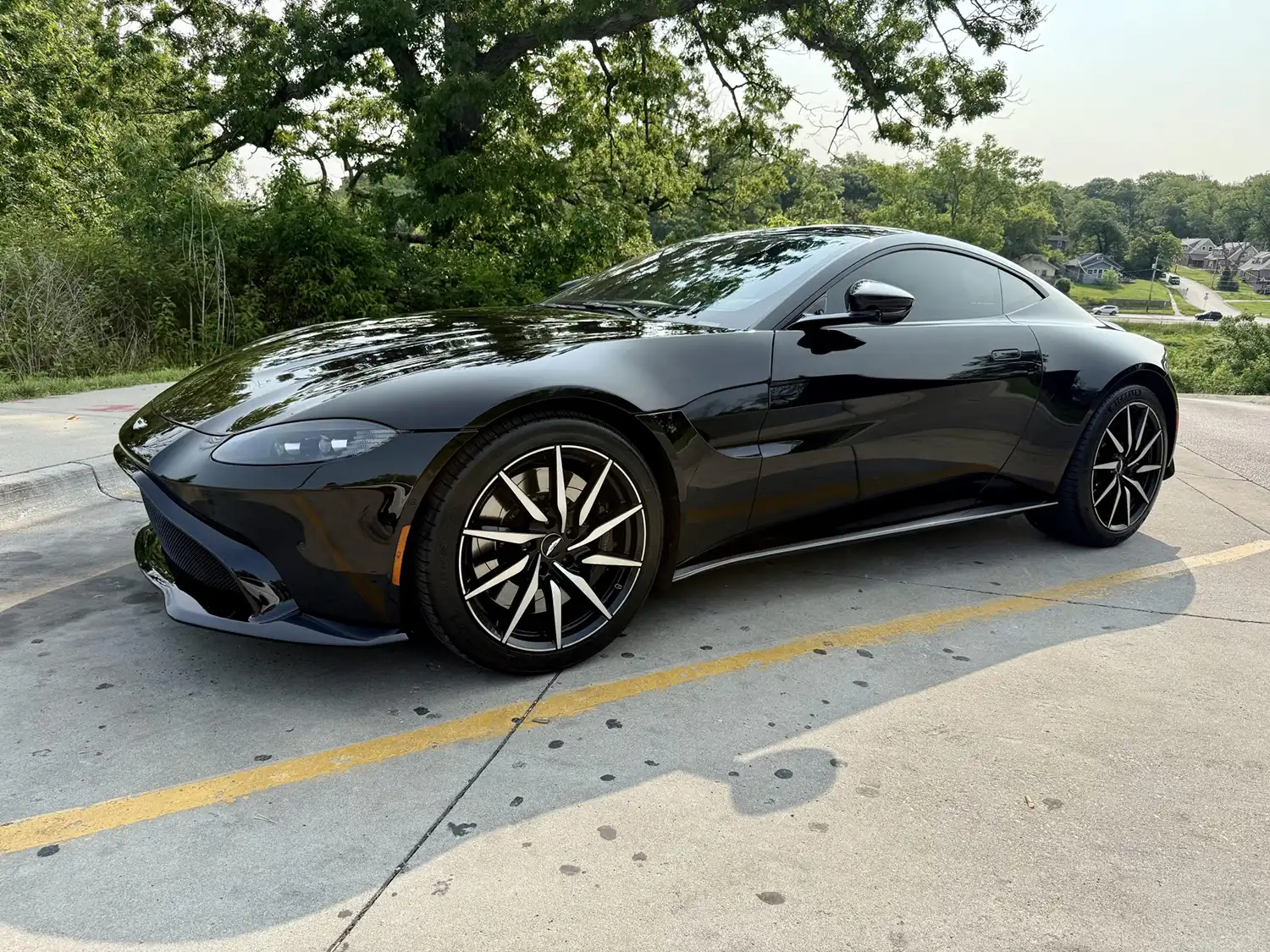 2019 Aston Martin Vantage