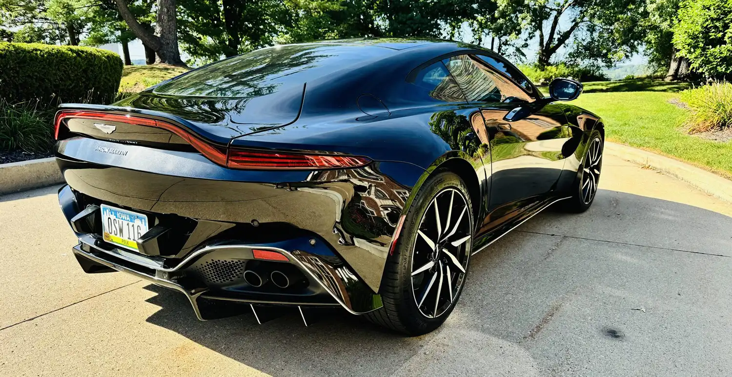 2019 Aston Martin Vantage