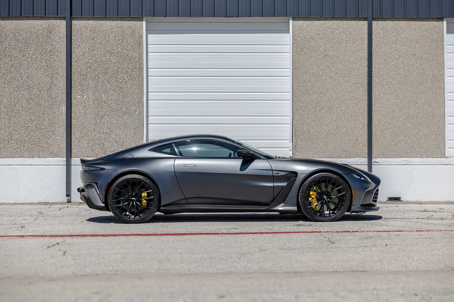 2023 Aston Martin V12 Vantage Coupe