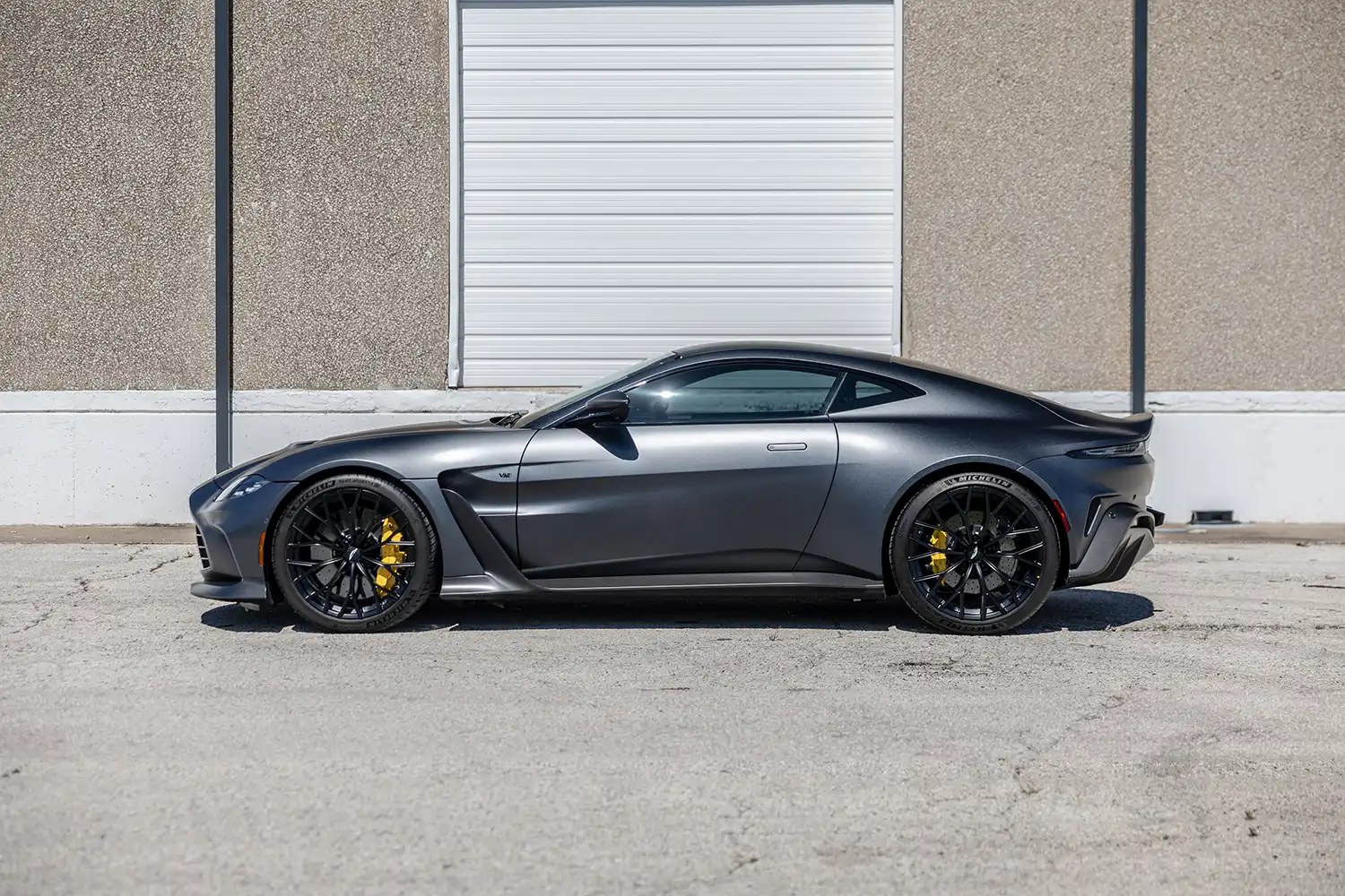 2023 Aston Martin V12 Vantage Coupe