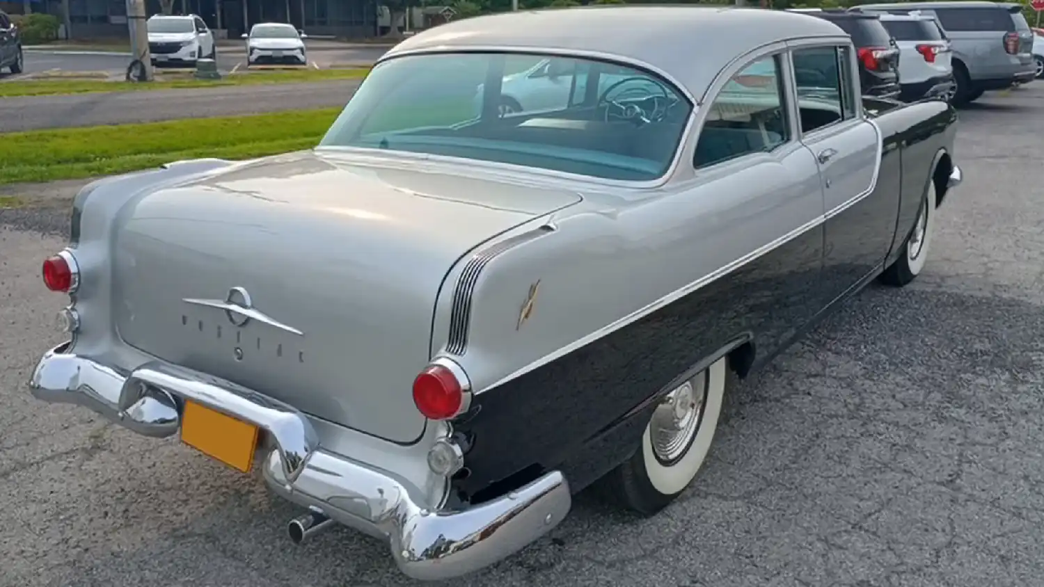 1955 Pontiac Chieftain