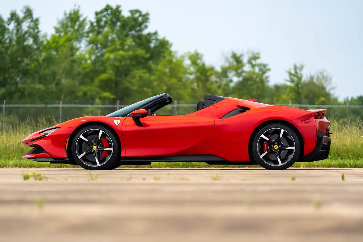 2022 Ferrari SF90 Spider