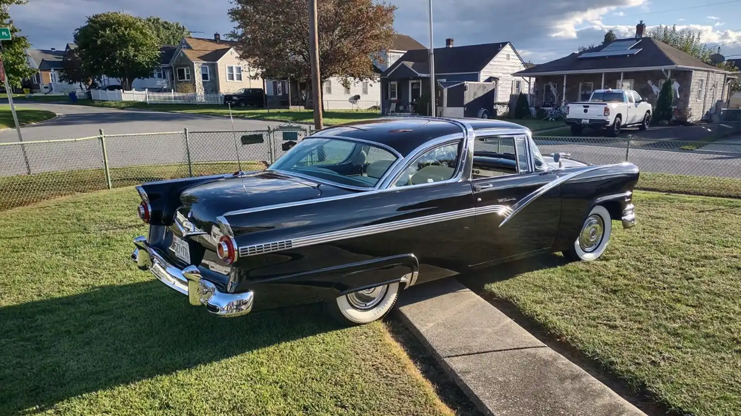 1956 Ford Fairlane Crown Victoria 