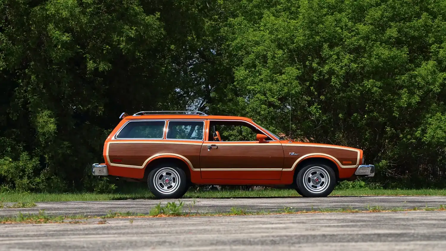 1974 Ford Pinto Squire Wagon