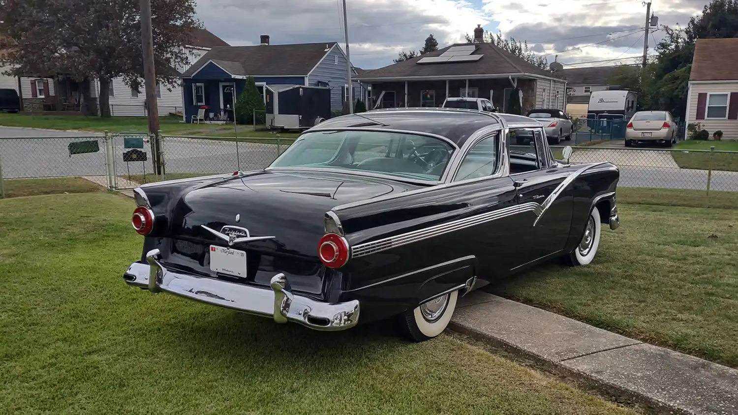 1956 Ford Fairlane Crown Victoria 