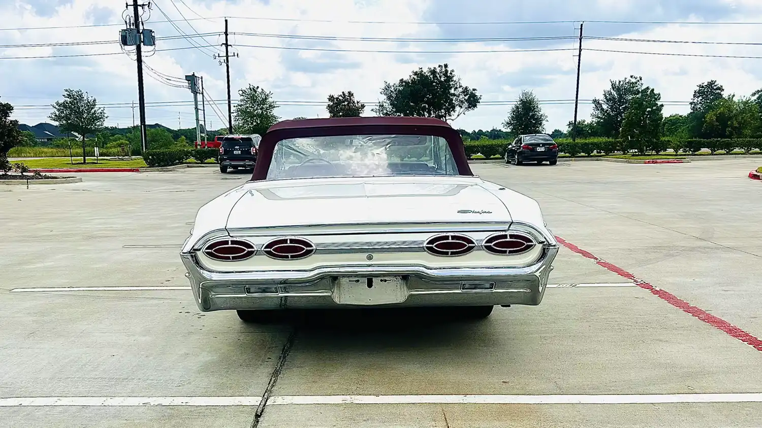 1962 Oldsmobile Starfire Convertible
