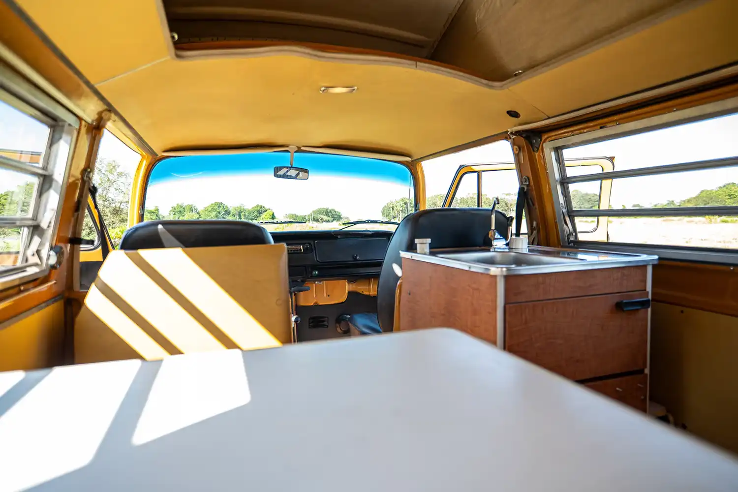 1972 Volkswagen Type II Camper Bus