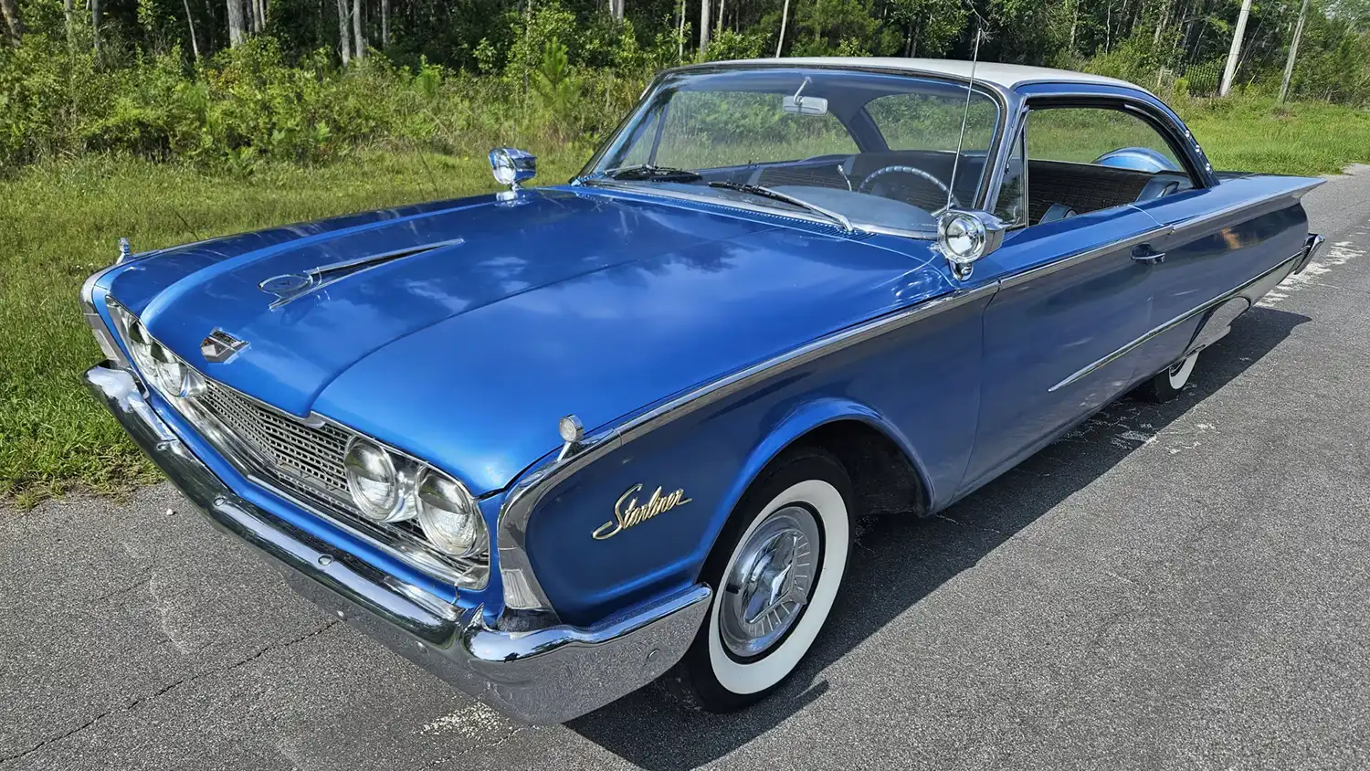1960 Ford Galaxie Starliner Coupe