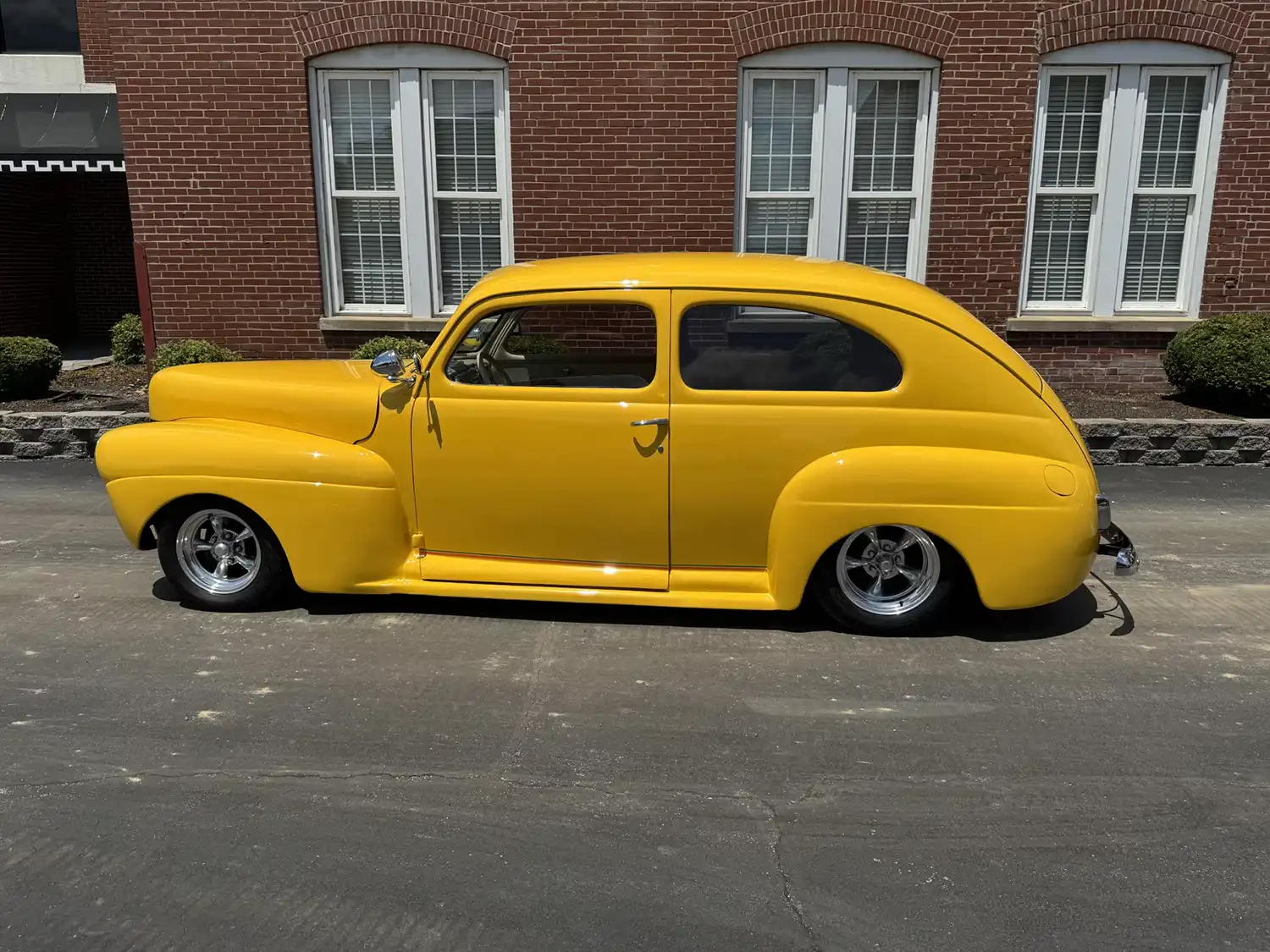 1941 Ford Custom Street Rod