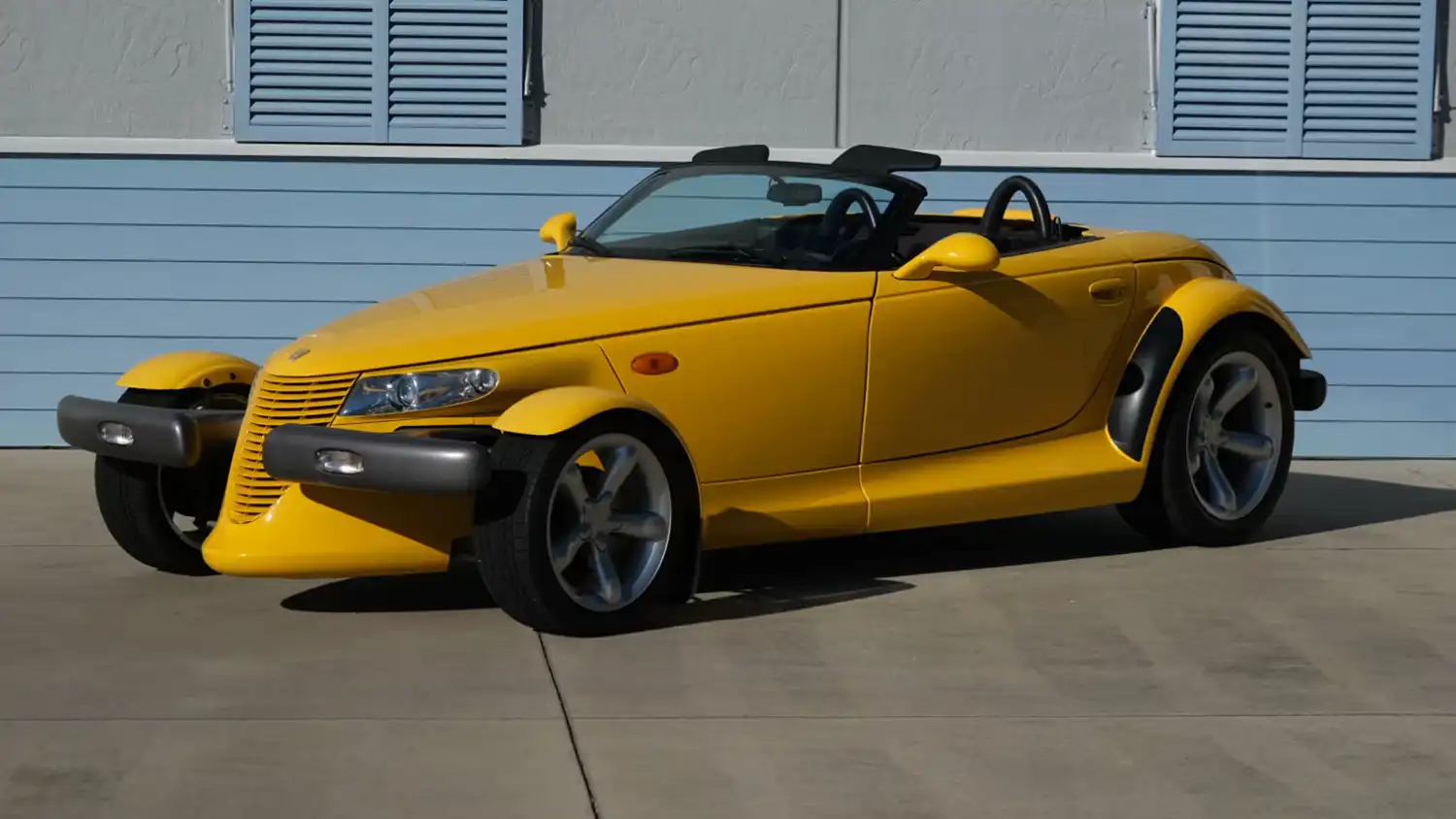 1999 Plymouth Prowler, A Retro-Styled Roadster with Modern Power