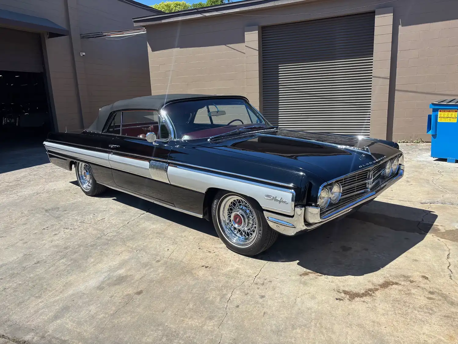 1962 Oldsmobile Starfire Convertible