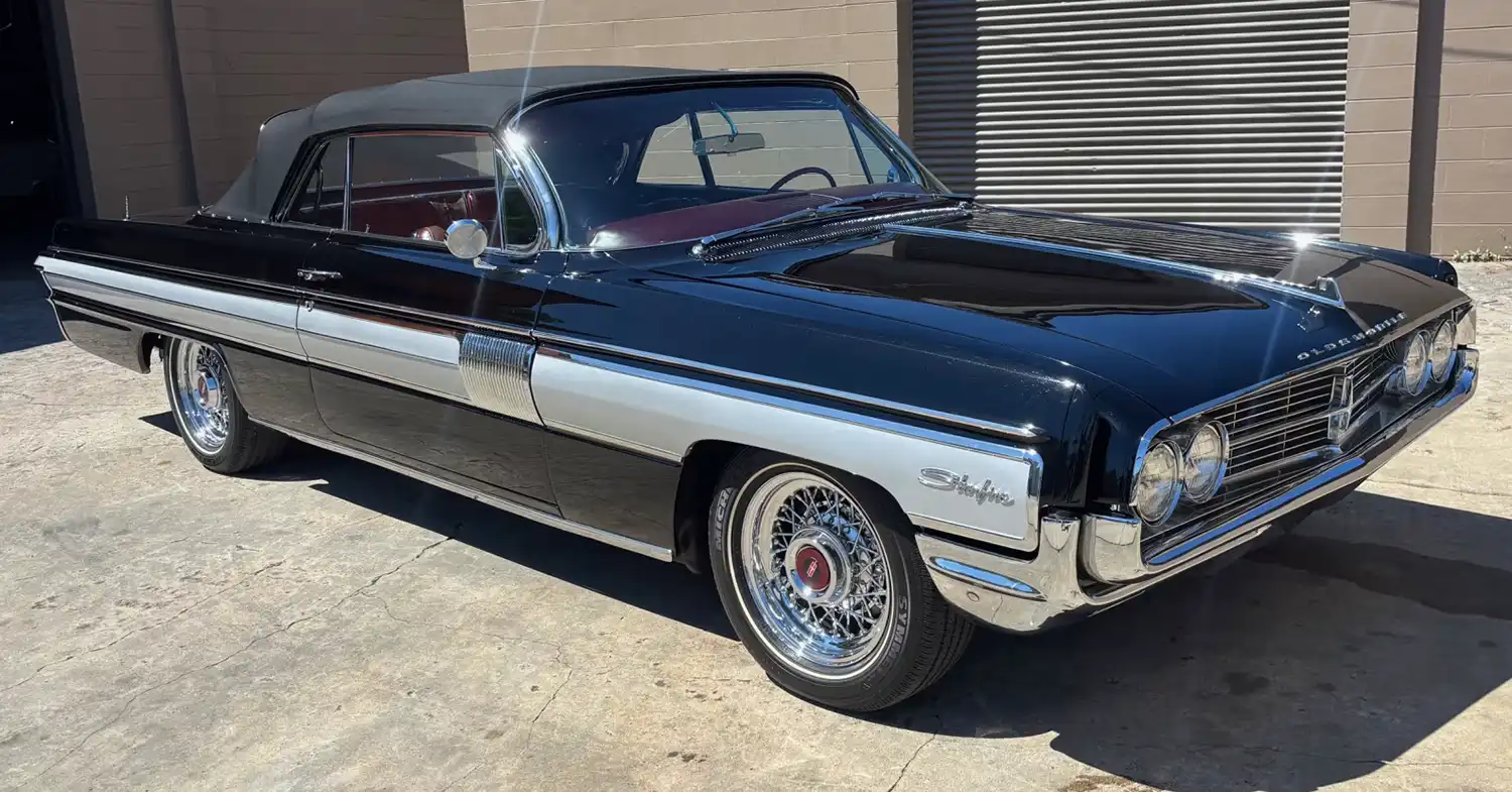 From Chrome to Mauve: 1962 Oldsmobile Starfire Convertible Shines