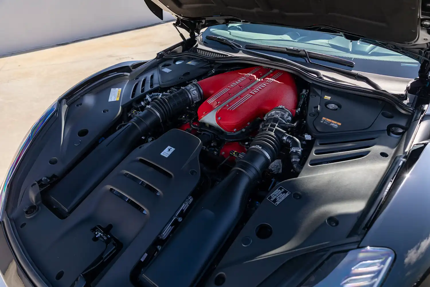 2024 Ferrari 812 Competizione