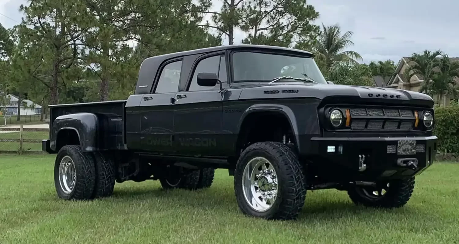 1969 Dodge D200 Power Wagon