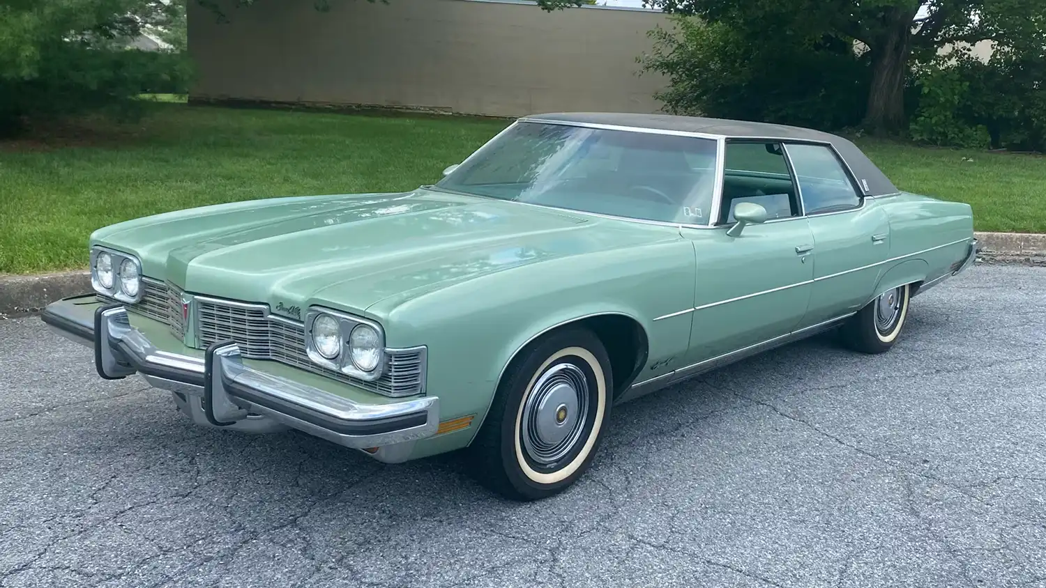 Experience Grandeur: The 1973 Pontiac Grandville Sedan