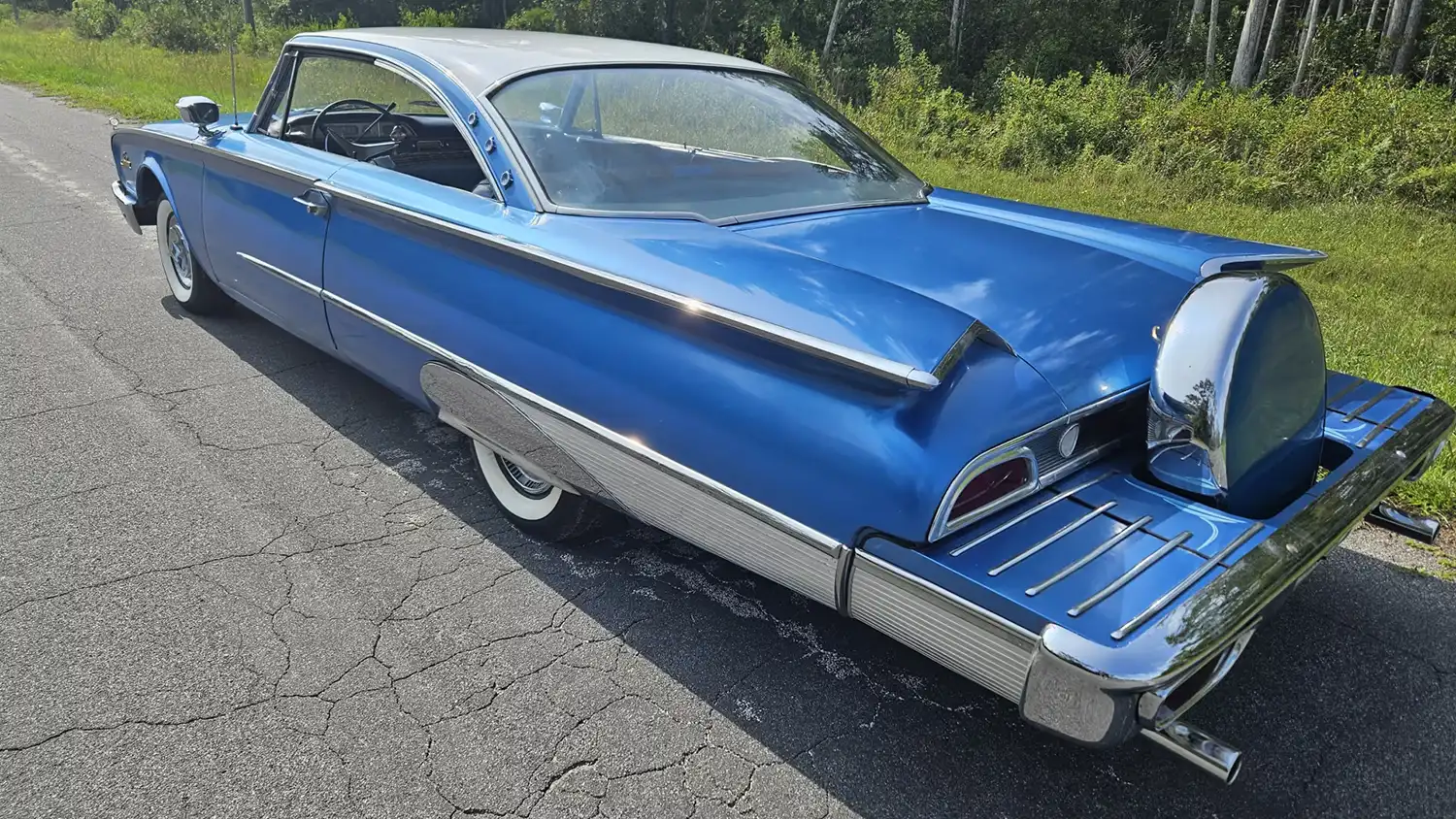 1960 Ford Galaxie Starliner Coupe