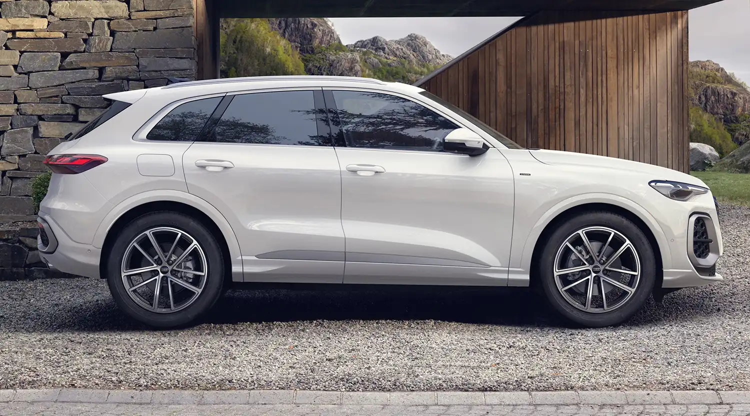 Audi Q5 SUV e-hybrid