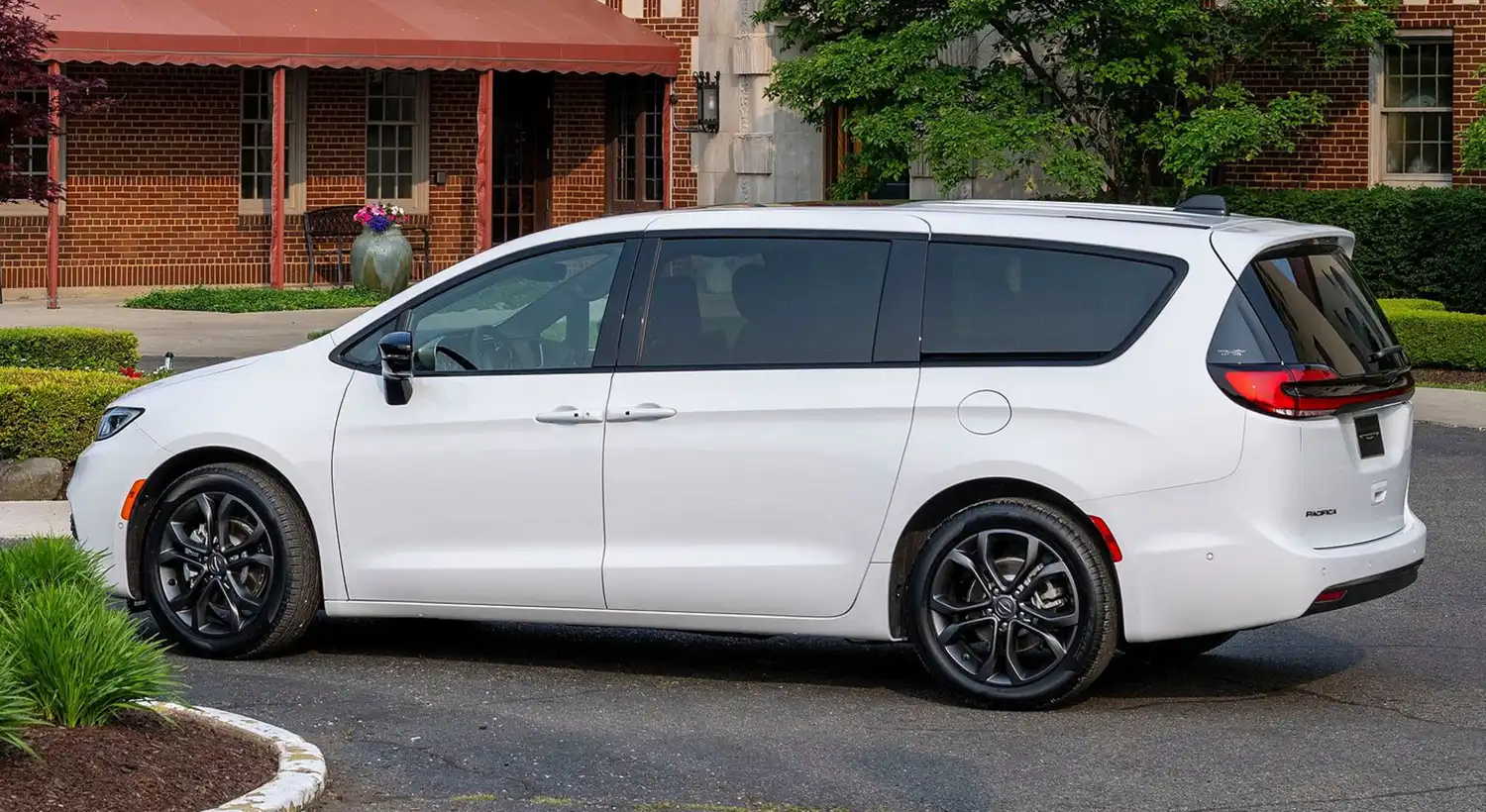 2026 Chrysler Pacifica 100th Anniversary