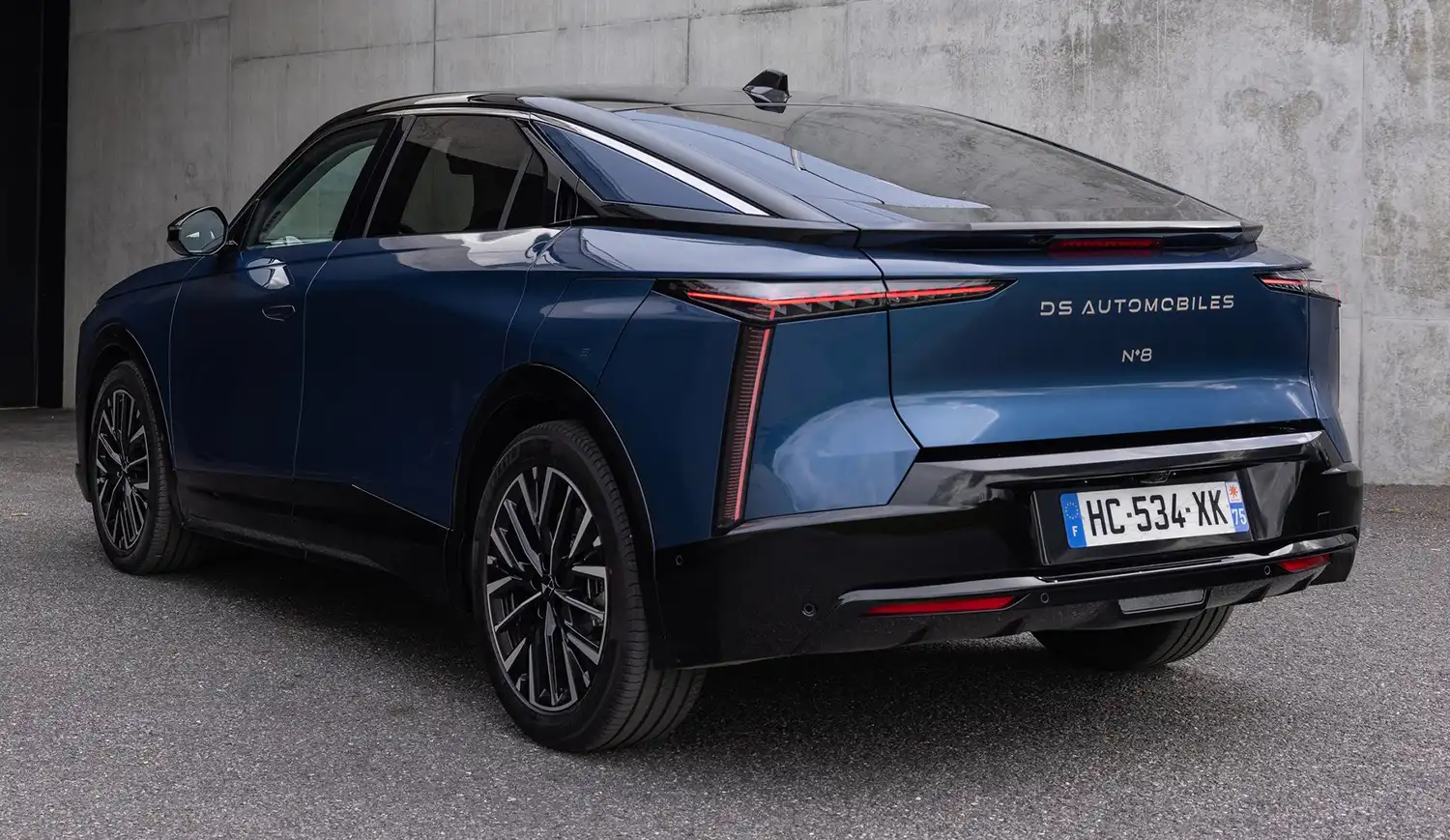 DS N°8: A New Era of Electric French Luxury Begins