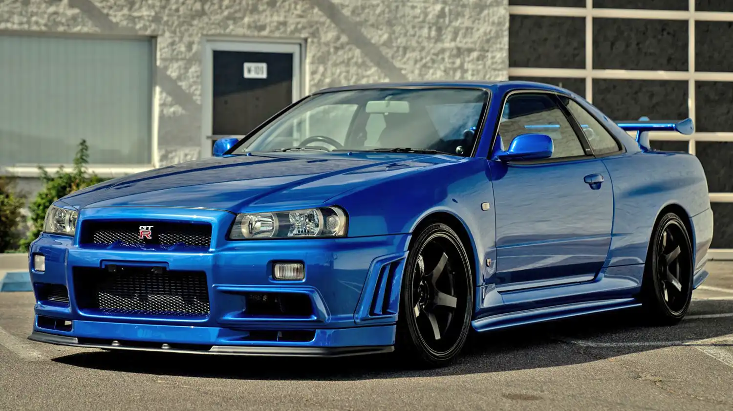Bayside Blue Beast: 1999 Nissan Skyline GT-R V-Spec Deep Dive