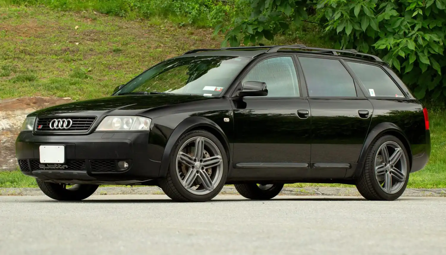 Modified 2005 Audi Allroad 2.7T Brings the Heat