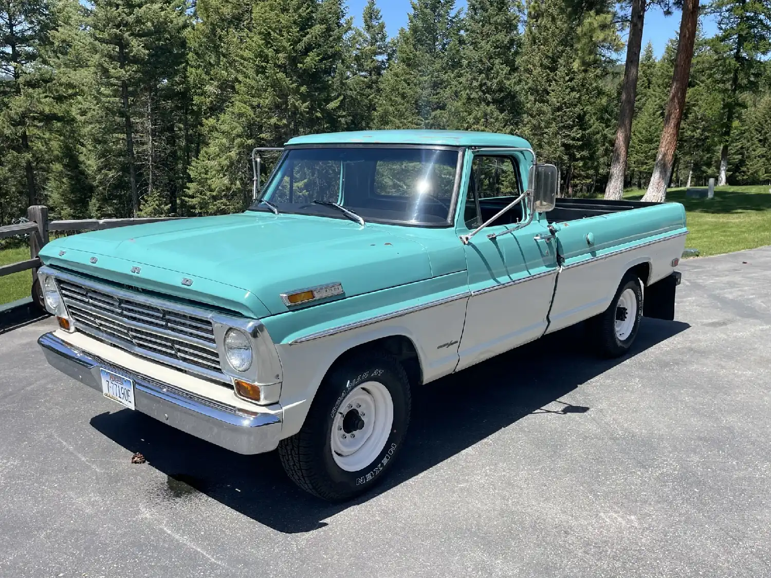 Rugged Charm: 1968 Ford F-250 Camper Special