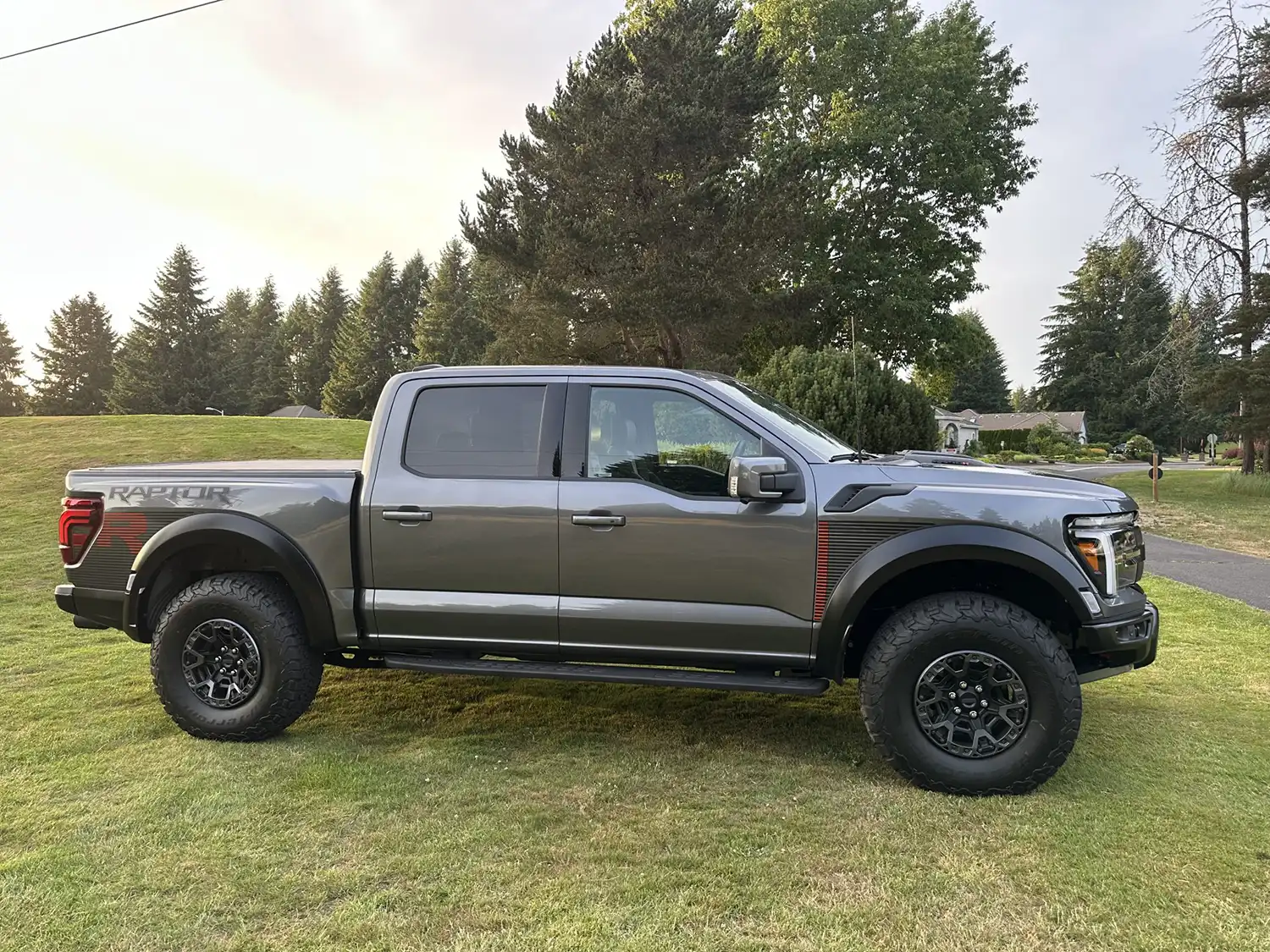 2025 Ford F-150 Raptor R