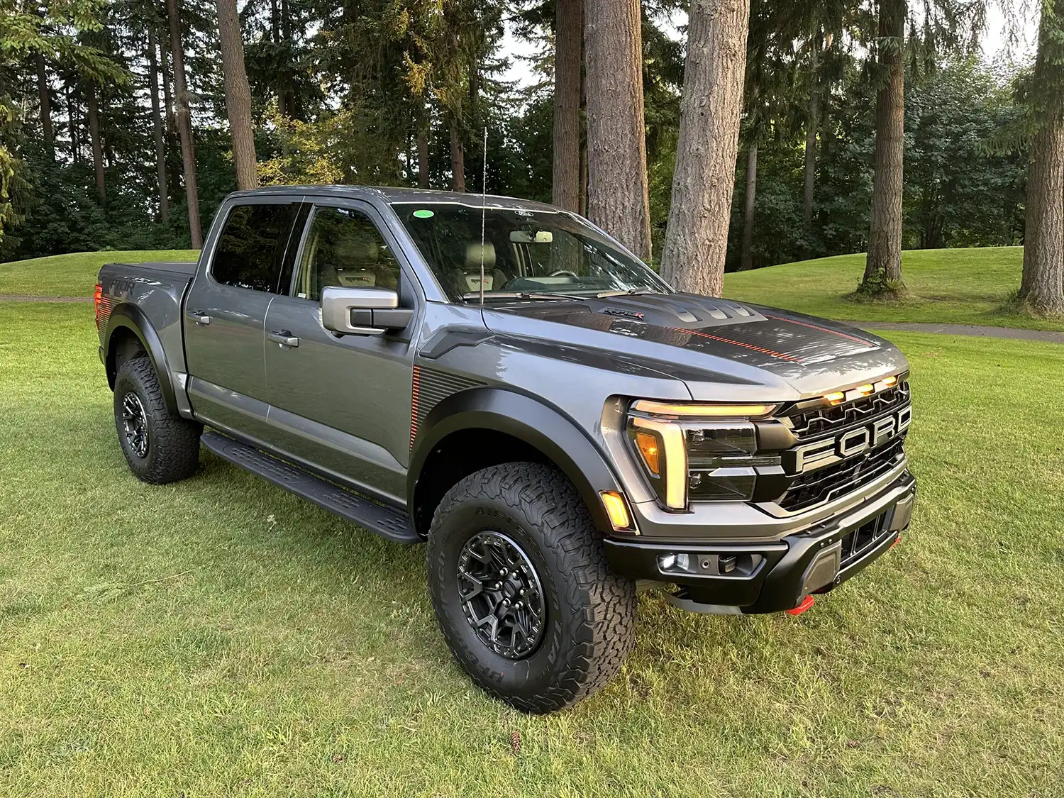 2025 Ford F-150 Raptor R